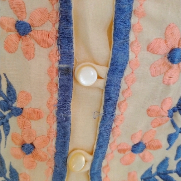 🥚VTG embroidered boho blouse - Picture 4 of 9
